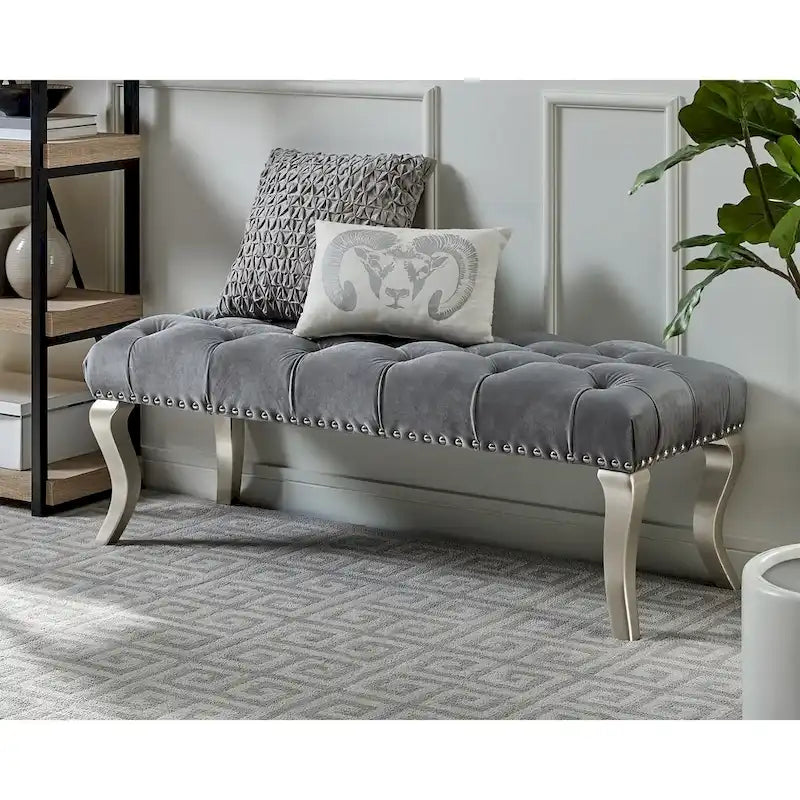 Banc capitonné Queen Anne avec garniture cloutée, 48 po